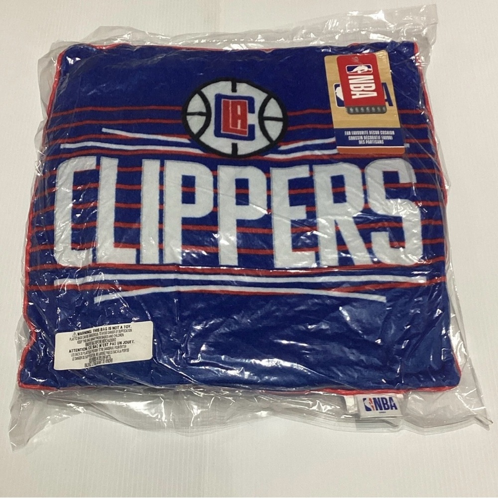 LA Clippers NBA Fan Favorite Decor Cushion 18” x 18” NIP